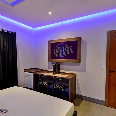 Deslize Motel 2 Uberlandia Bagian luar foto